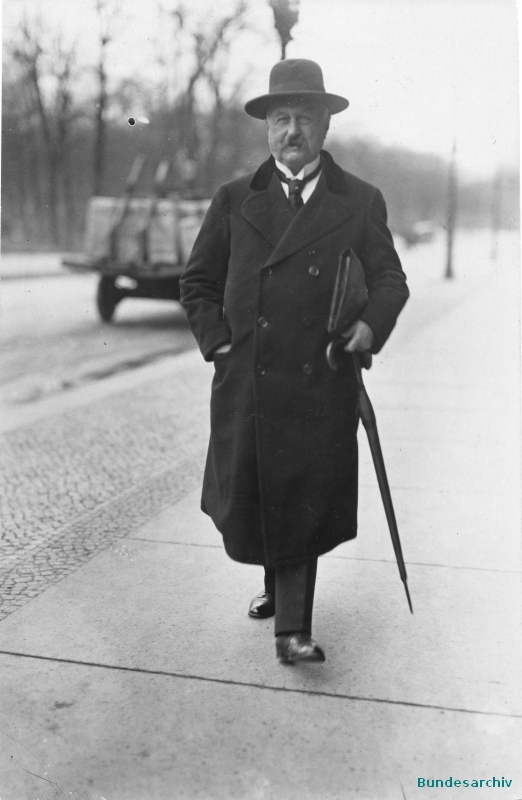Konstantin Fehrenbach Bild 183-2002-0507-500